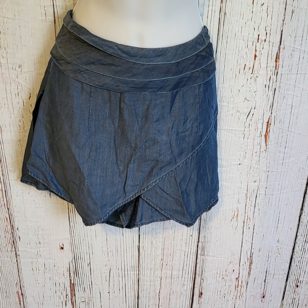 Bebe skort 4